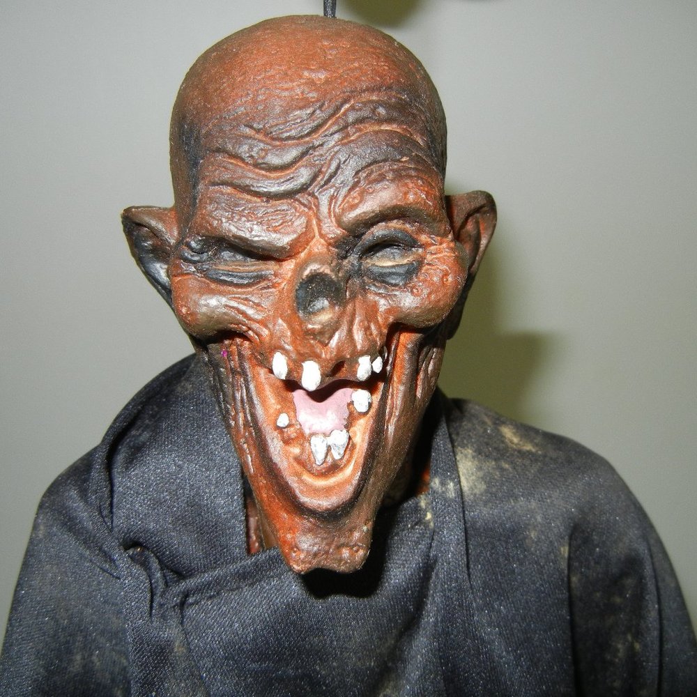 1999 Paper Magic Group Hanging Monster Ghoul Prop Halloween Scary Horror Deco
